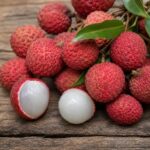 Fruit in Canada: A Complete, Practical Guide to Buying, Eating, Storing, and Loving Produce Across the Country